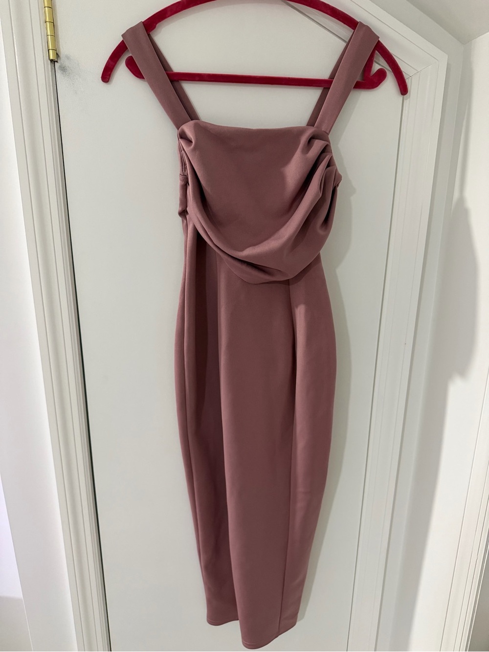 Stretchy Midi Dress in Mauve